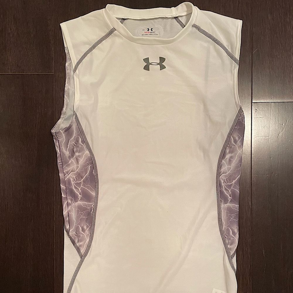 UNDER ARMOUR